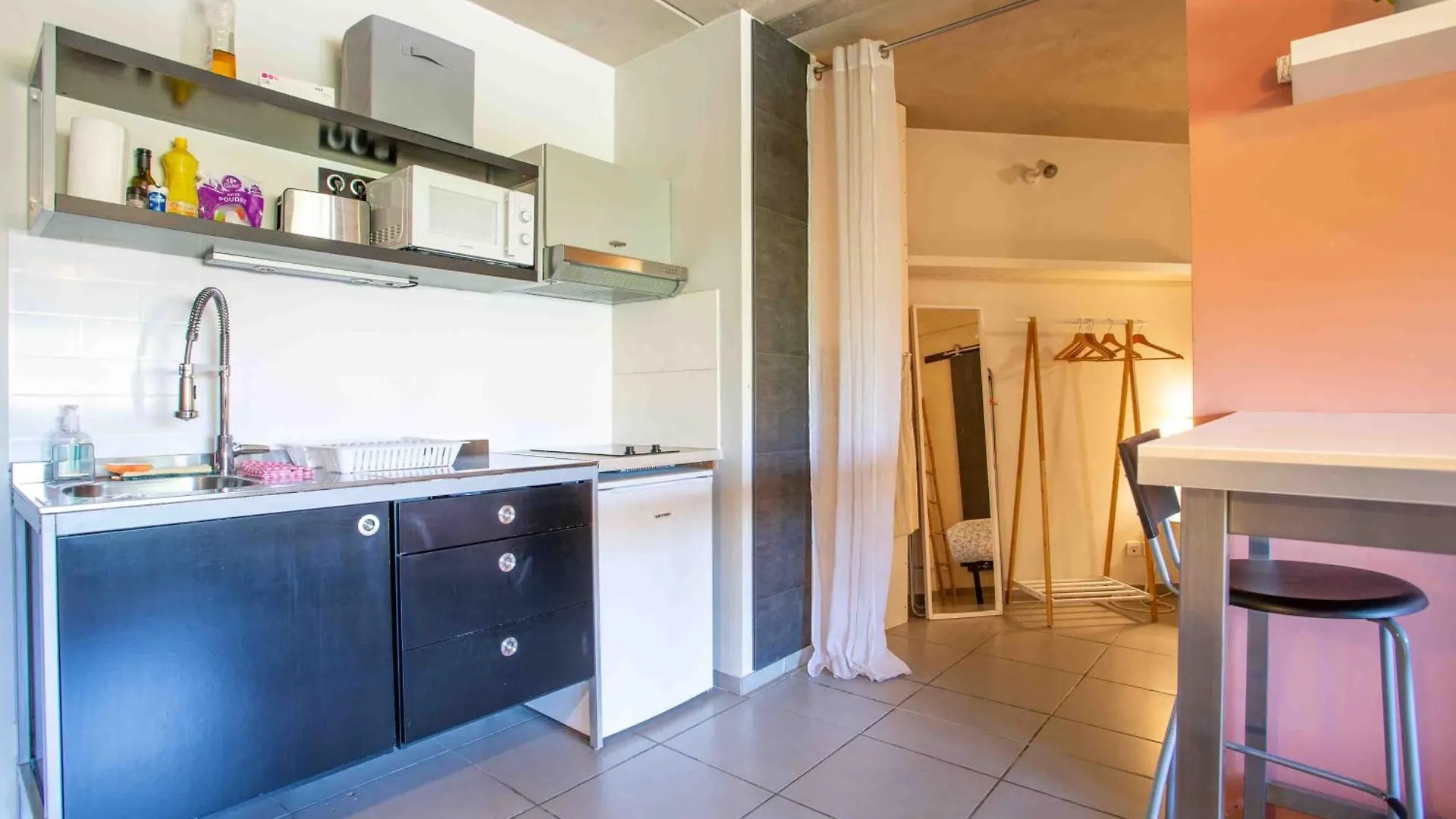 Appartement Le Saint Roch 1 - Ac Clim - Wifi - 50M Centre Ville Avignon